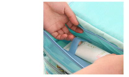 Large-capacity wash bag