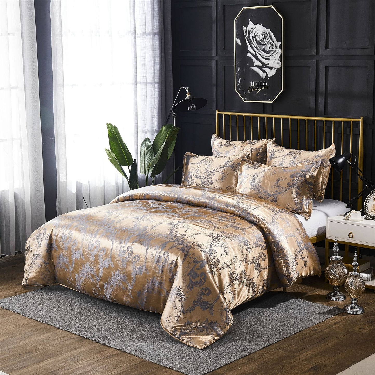 Three-piece bedding set