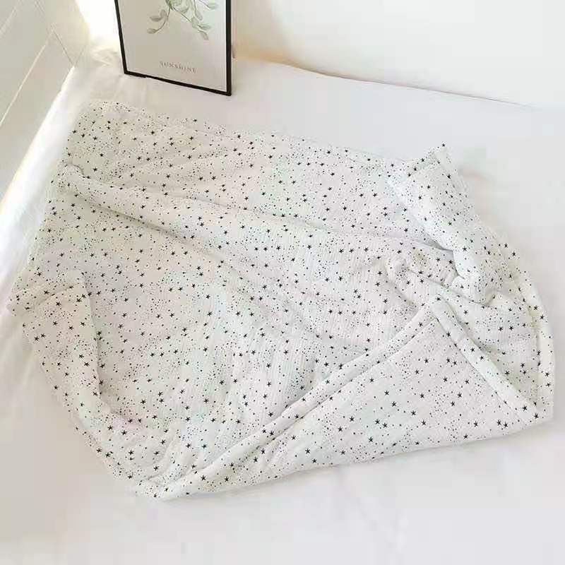 Cotton Quilt Four Seasons Baby Air-Conditioned Bedroom Blanket Quilt Nursery Baby Kids Children Bed Quilt