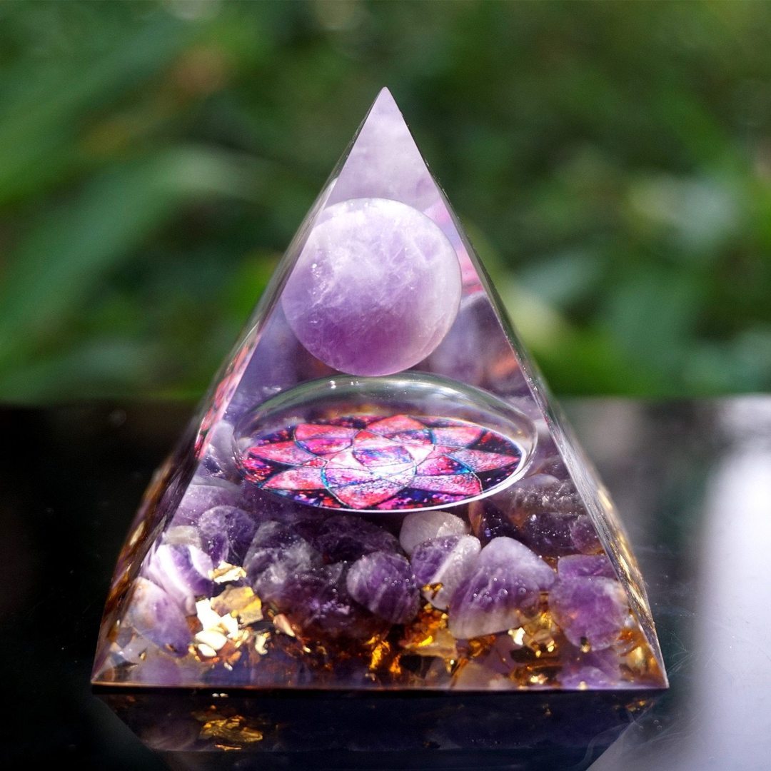 Natural Tiger Eye Orgonite Pyramid Healing Crystals Centerpiece Energy Generator Reiki Chakra Multiplier Orgone Amethyst Meditation