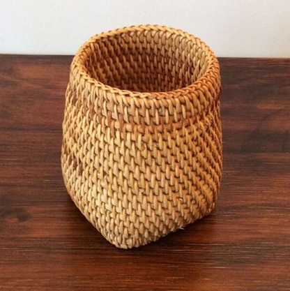 Woven storage box