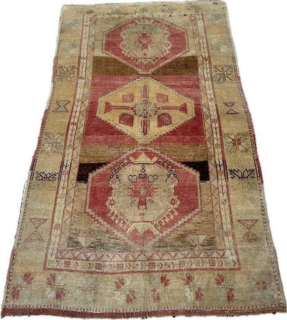 Authentic Anatolian Handmade Rug - Traditional Turkish Wool Carpets for Timeless Elegance