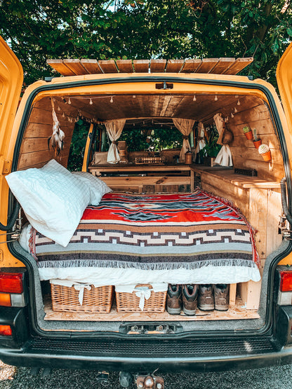 Ethnic wind car blanket