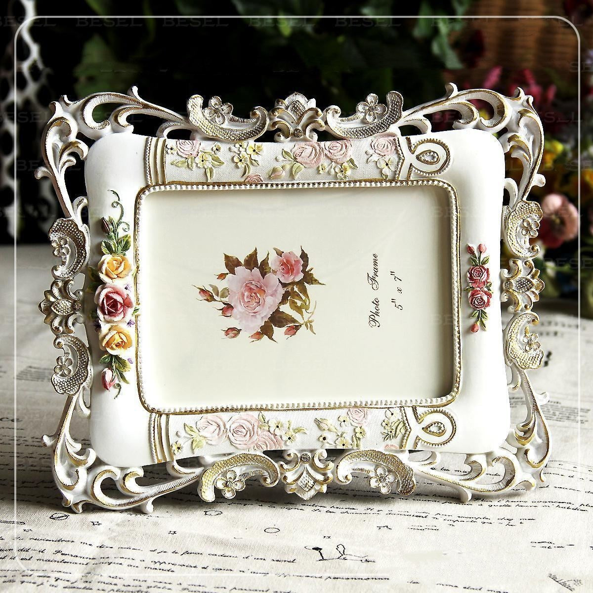 Pastoral style diamond frame